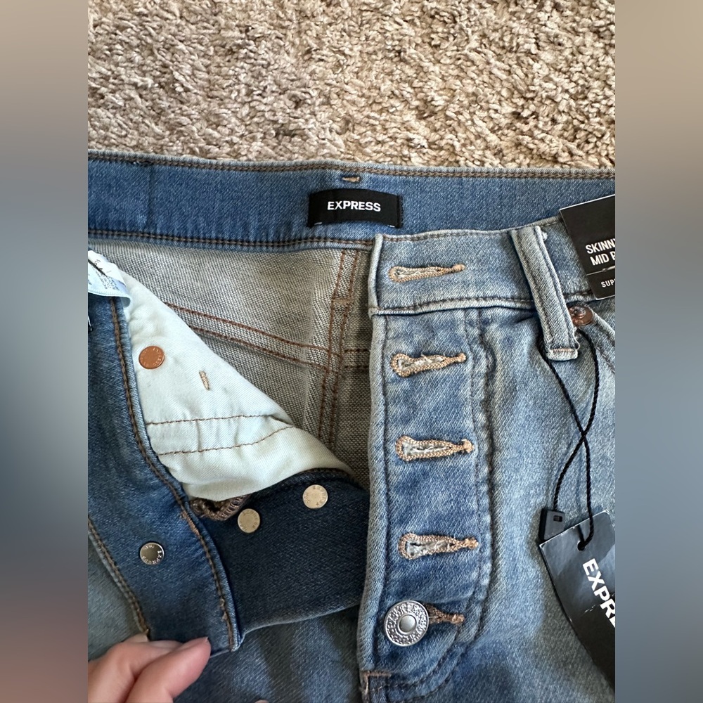 Express Skinny Mid Rise Jeans - Picture 8 of 9